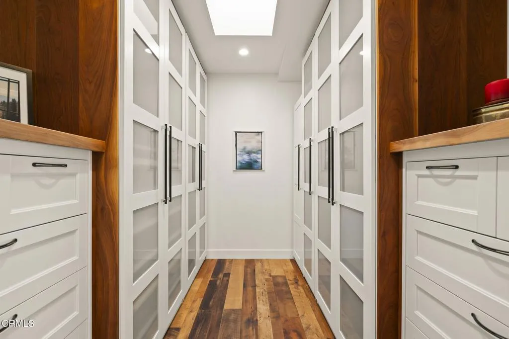 Ojai, California 93023, United States, 4 Bedrooms Bedrooms, ,3 BathroomsBathrooms,Residential,Active,104793