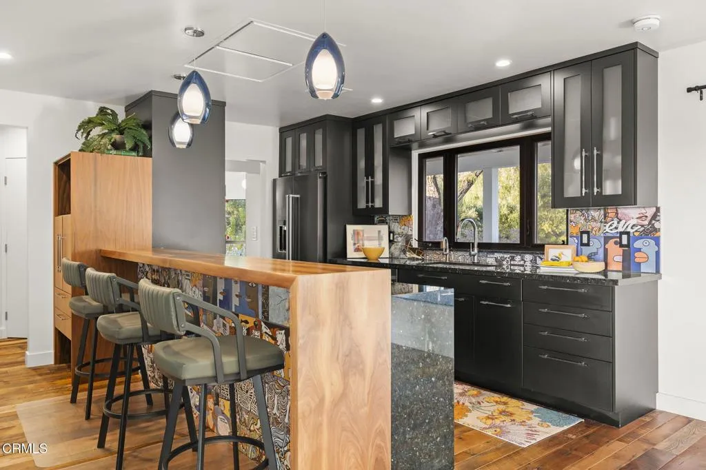 Ojai, California 93023, United States, 4 Bedrooms Bedrooms, ,3 BathroomsBathrooms,Residential,Active,104793