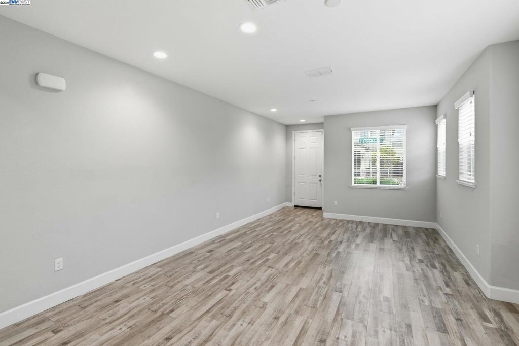 FAIRFIELD - Residential