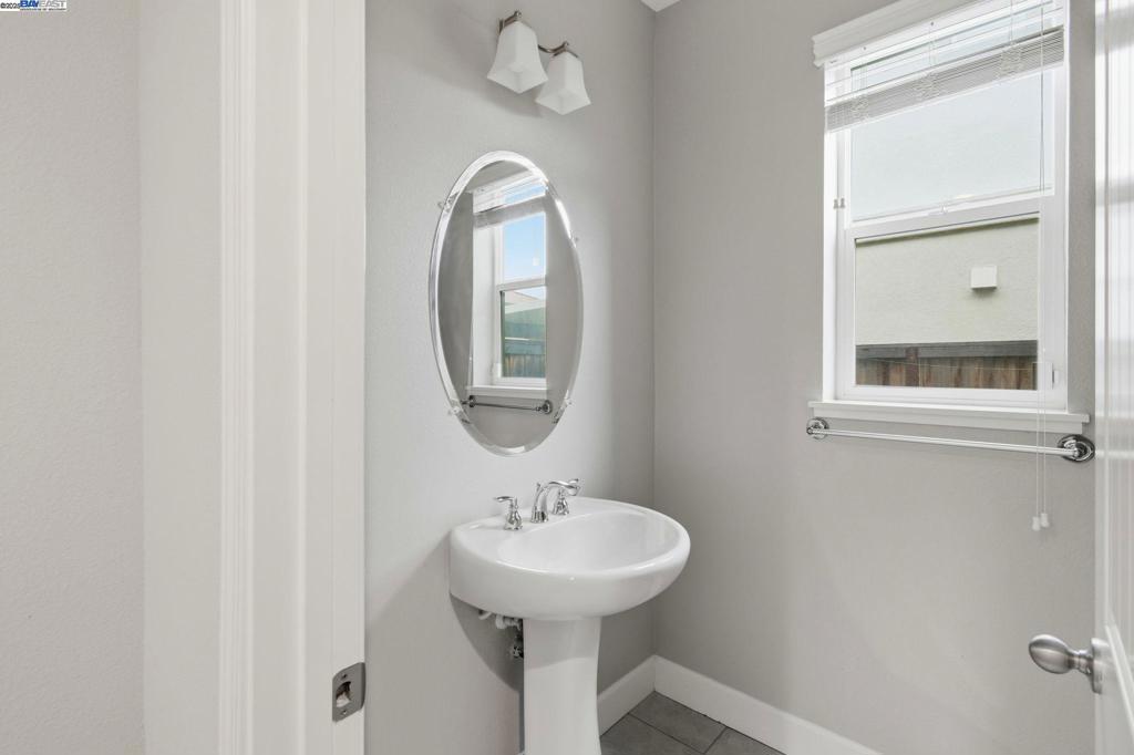 FAIRFIELD - Residential