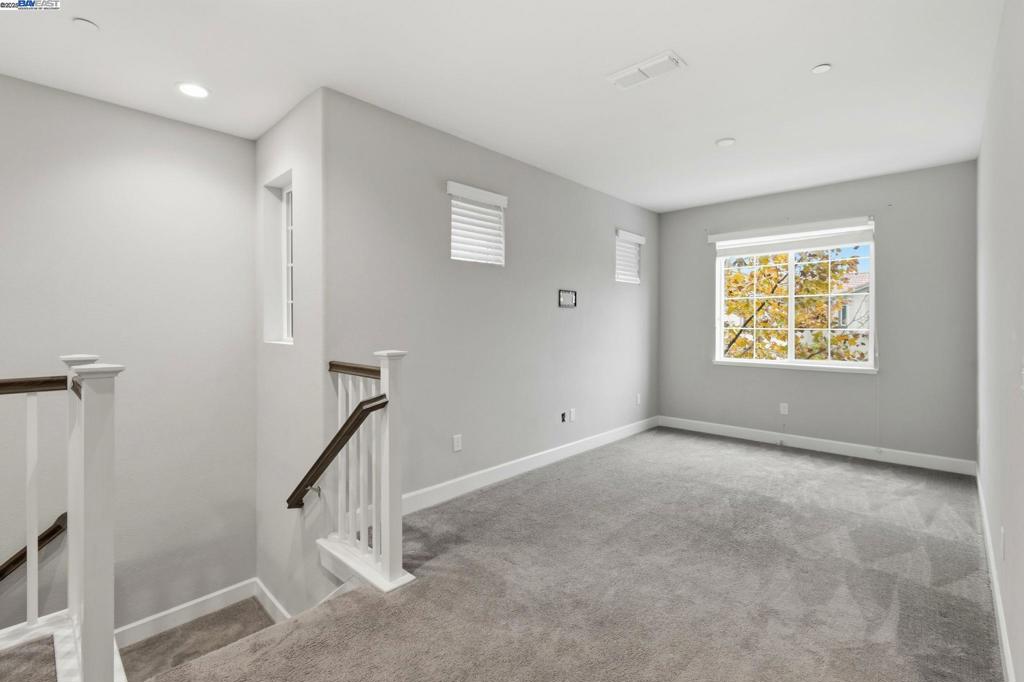 FAIRFIELD - Residential