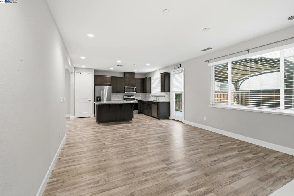 FAIRFIELD - Residential