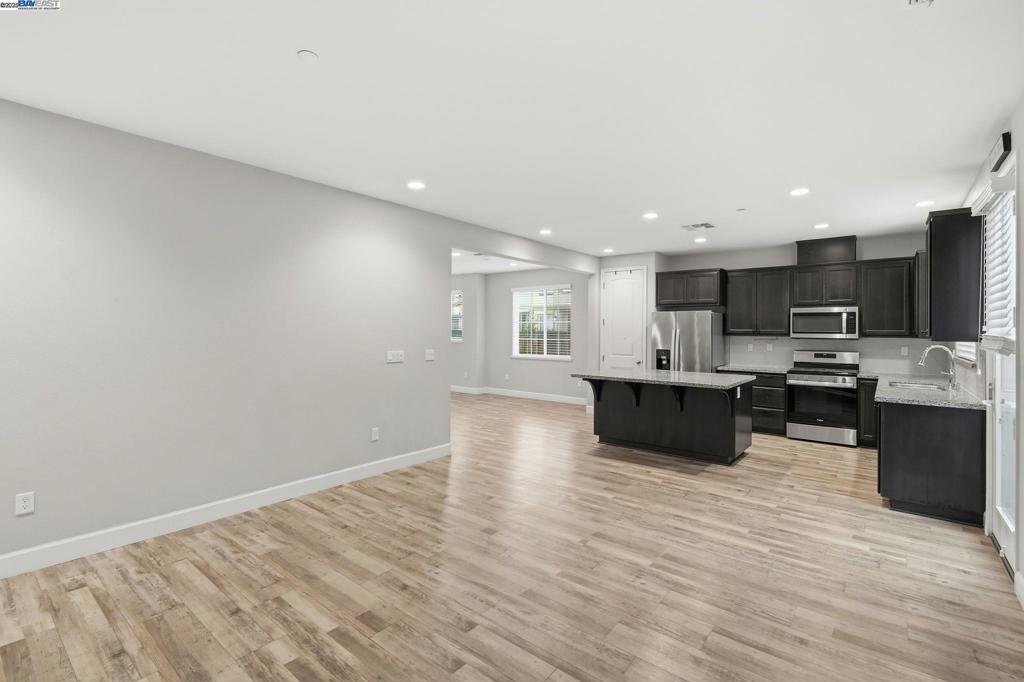 FAIRFIELD - Residential