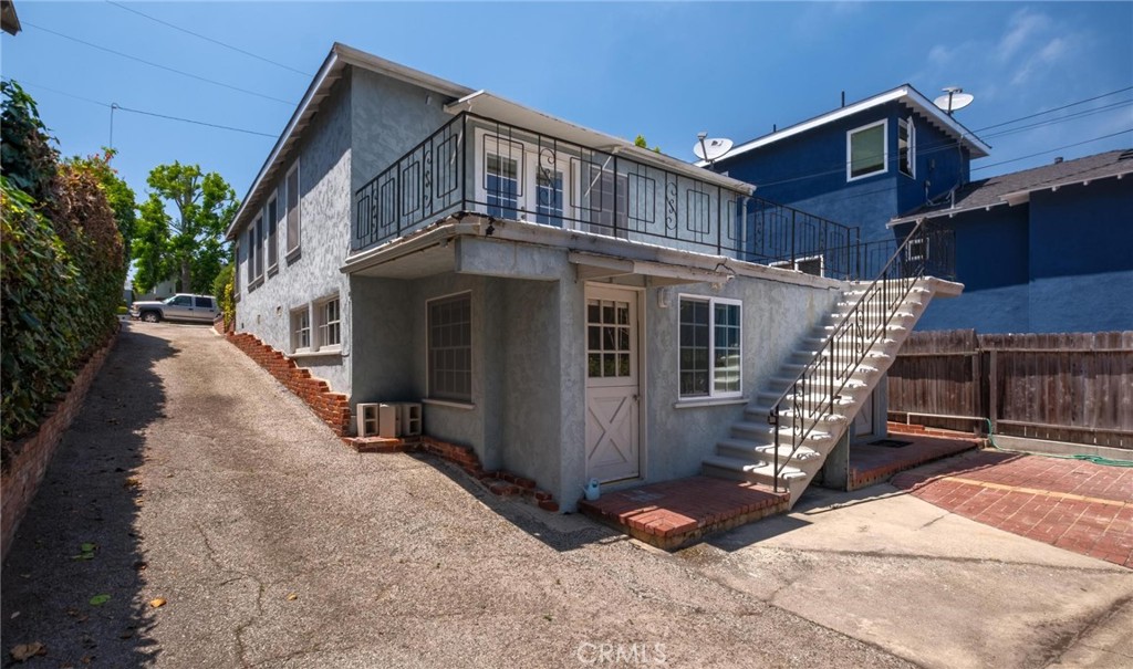 2504 Palm Avenue
