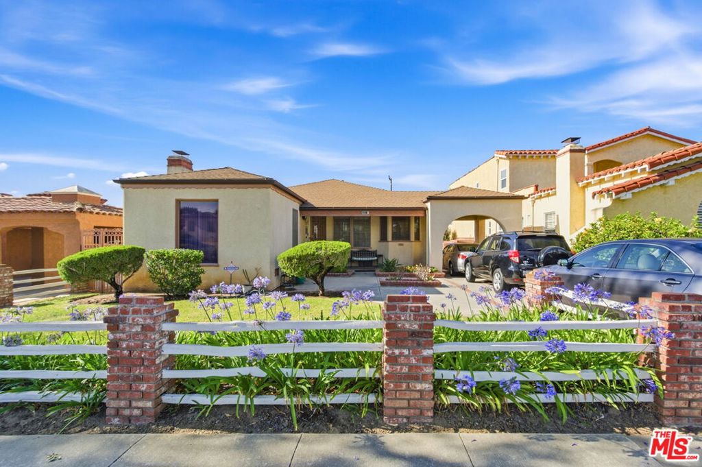 3513 W 78th Street