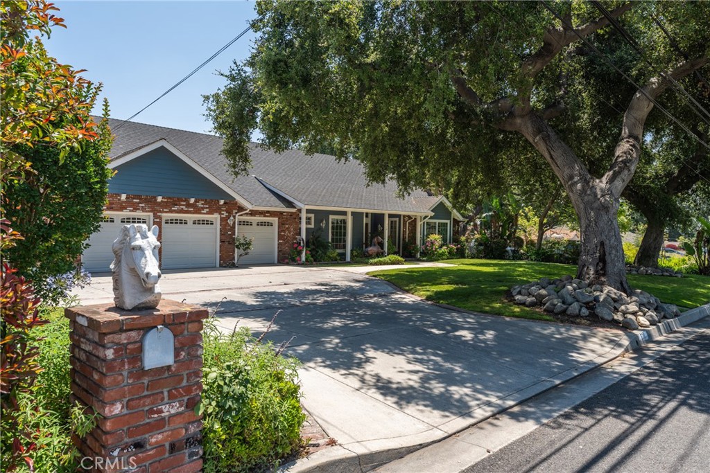 530 Bradbury Road
