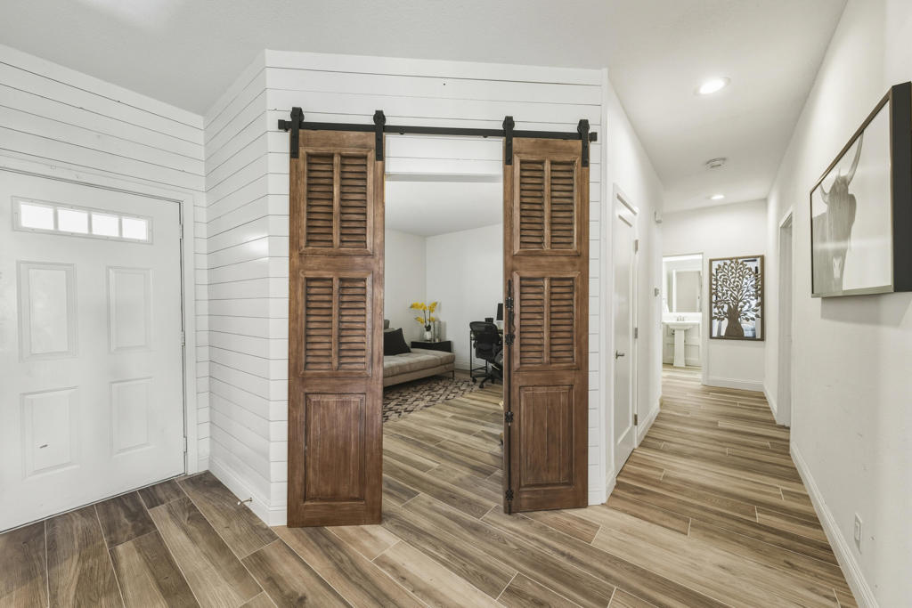 Desert Falls C.C. - Residential Lease