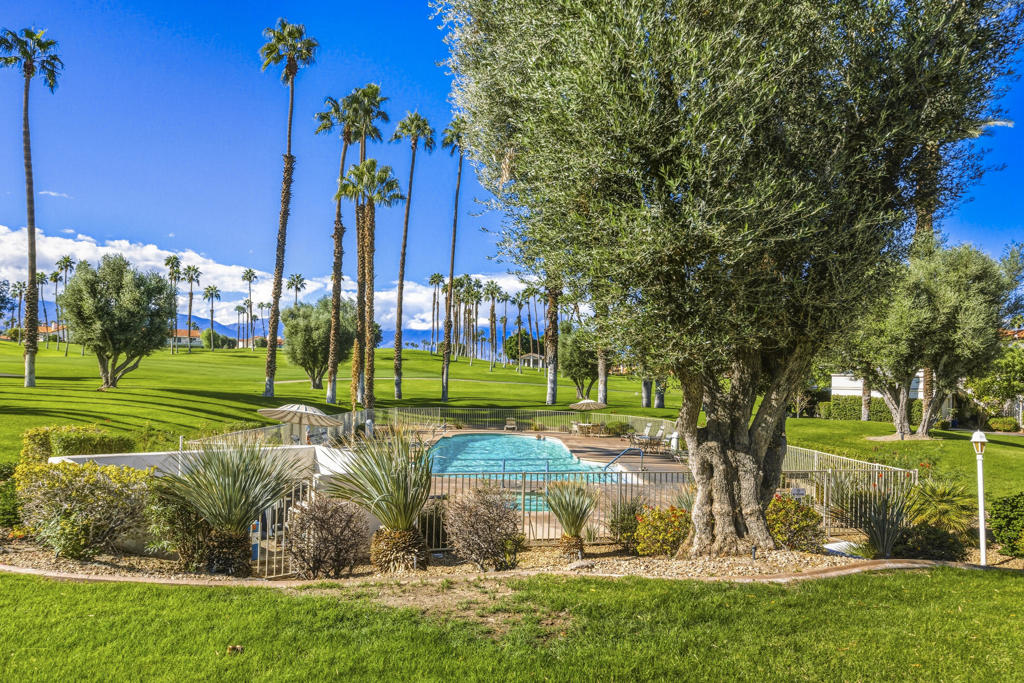 Desert Falls C.C. - Residential Lease