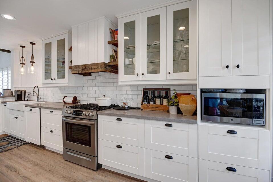 Desert Falls C.C. - Residential Lease