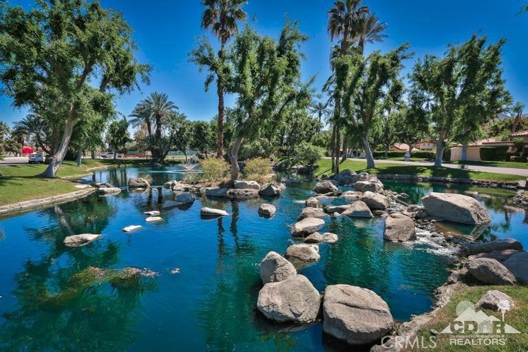 Los Lagos - Residential