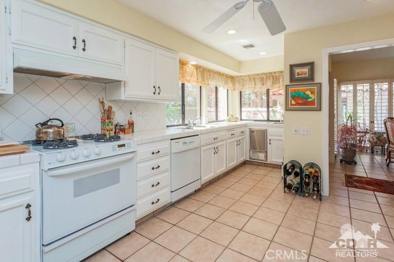 Los Lagos - Residential