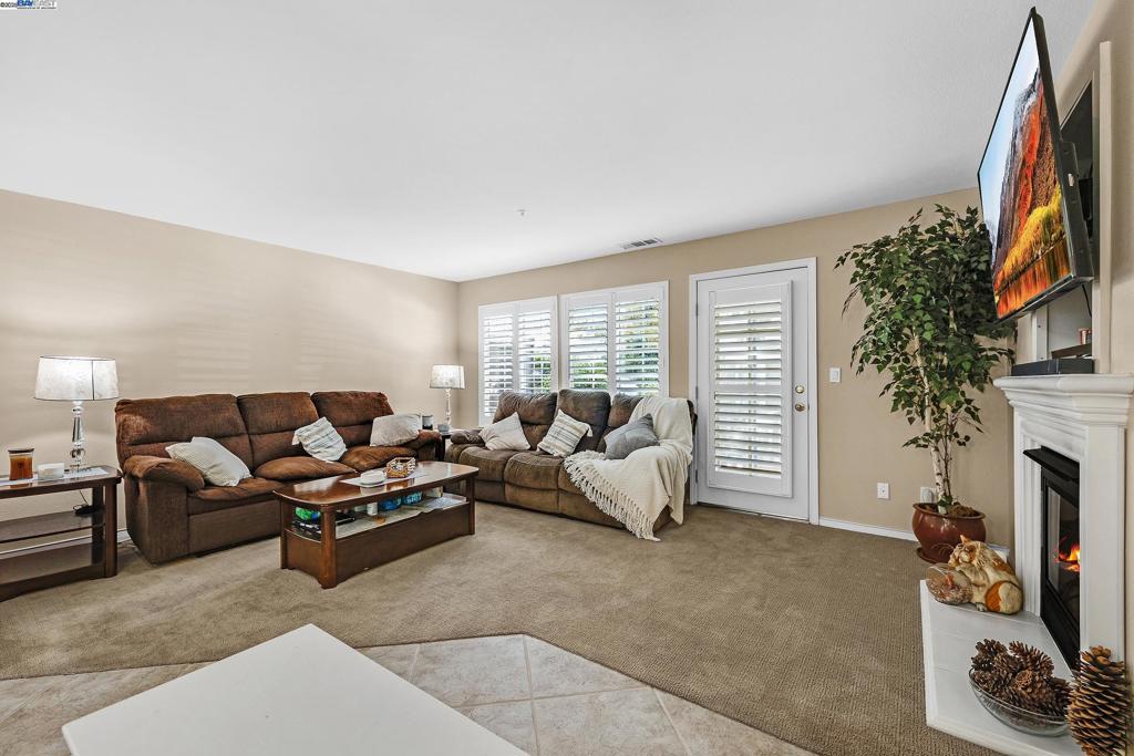 SUMMERGATE - Residential