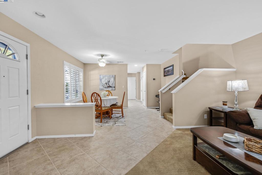 SUMMERGATE - Residential
