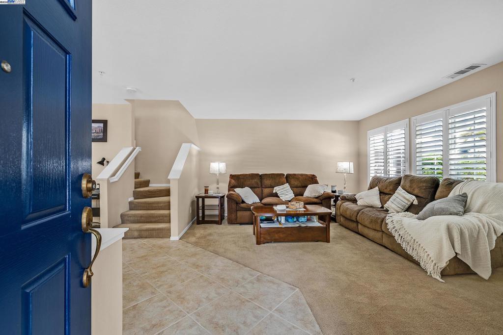 SUMMERGATE - Residential