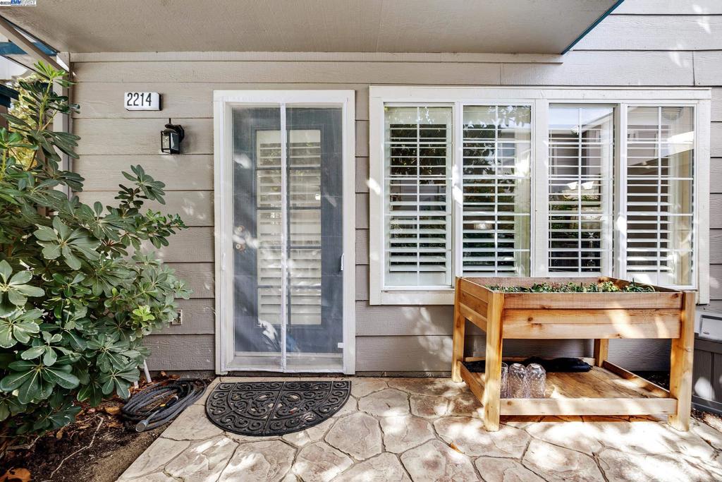 SUMMERGATE - Residential