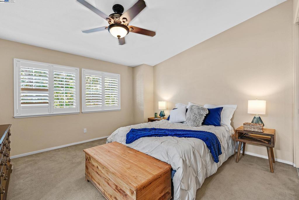 SUMMERGATE - Residential