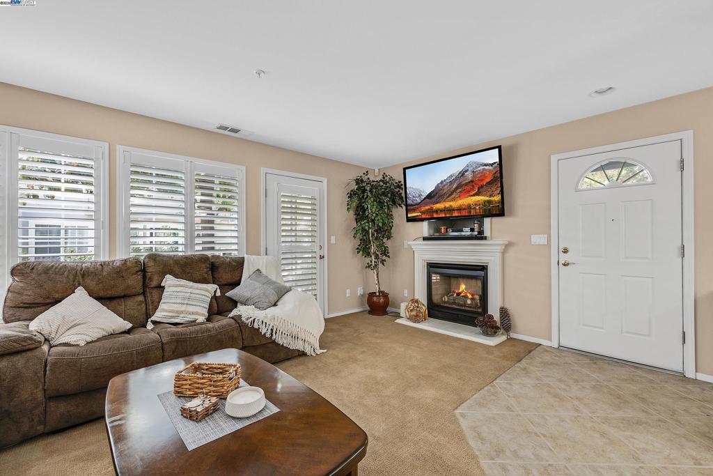 SUMMERGATE - Residential