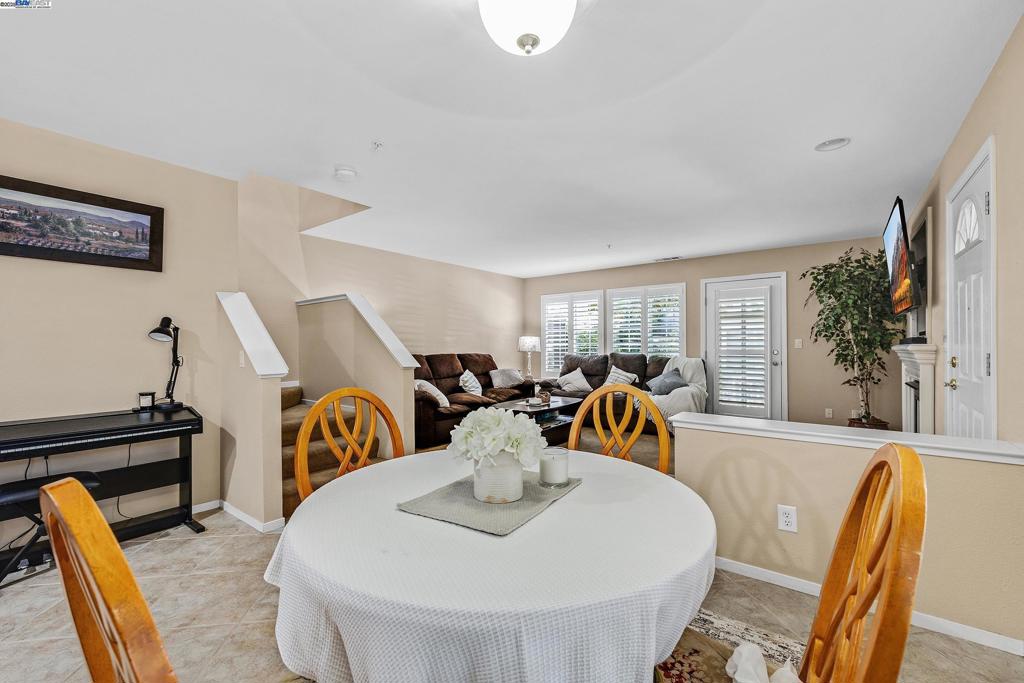SUMMERGATE - Residential