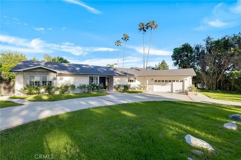 Photo of 10238 Tunney Ave, Northridge, CA 91324 (MLS # SR26051438)