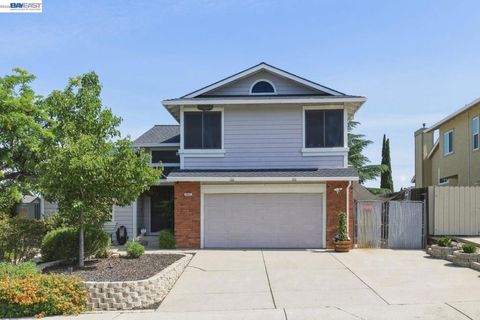 Photo of 3917 Warbler Dr Dr, Antioch, CA 94509 (MLS # 41132202)