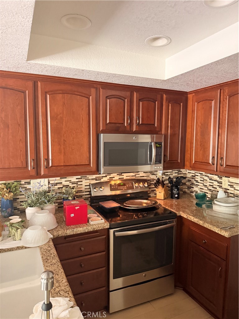 933 Creekside Dr. 126