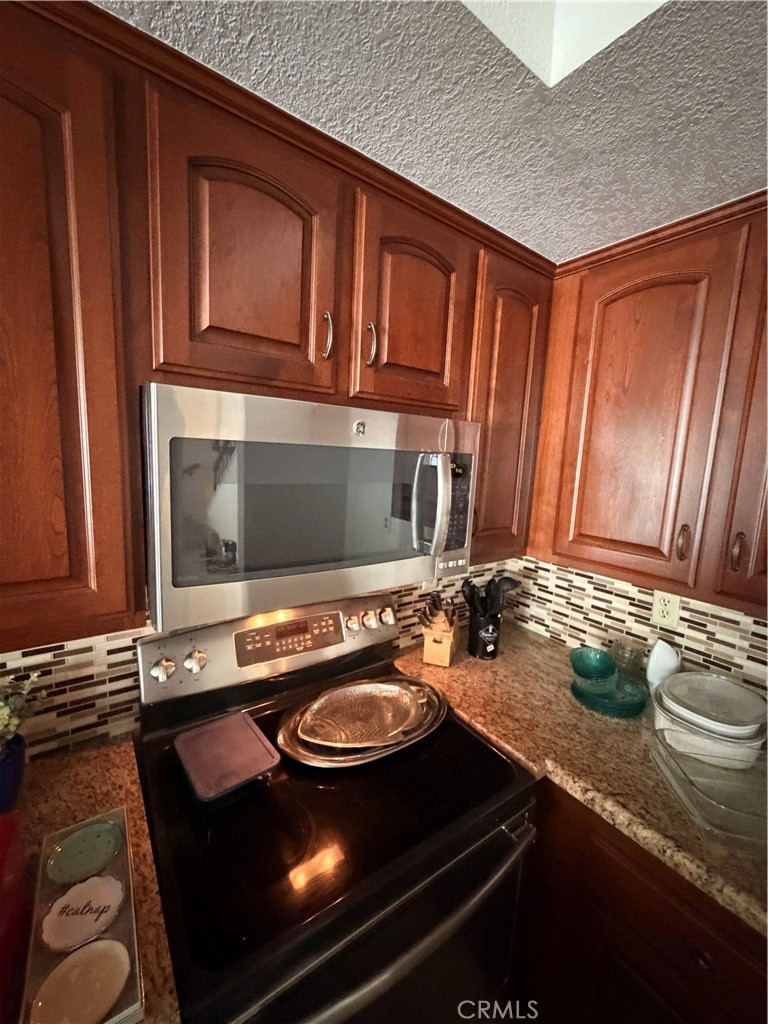 933 Creekside Dr. 126