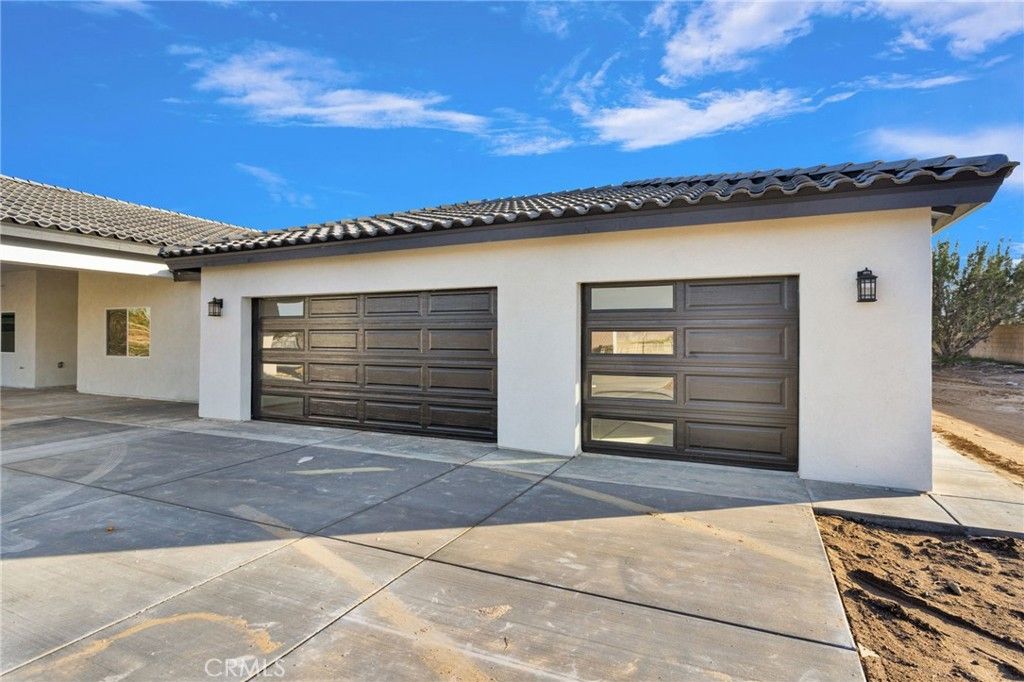 Photo of 15179 Olive St, Hesperia, CA 92345 (MLS # HD26038976)