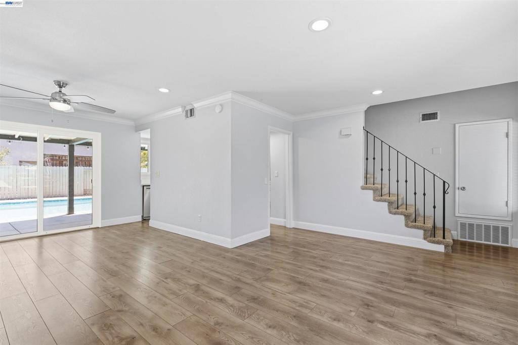 470 Edwards st