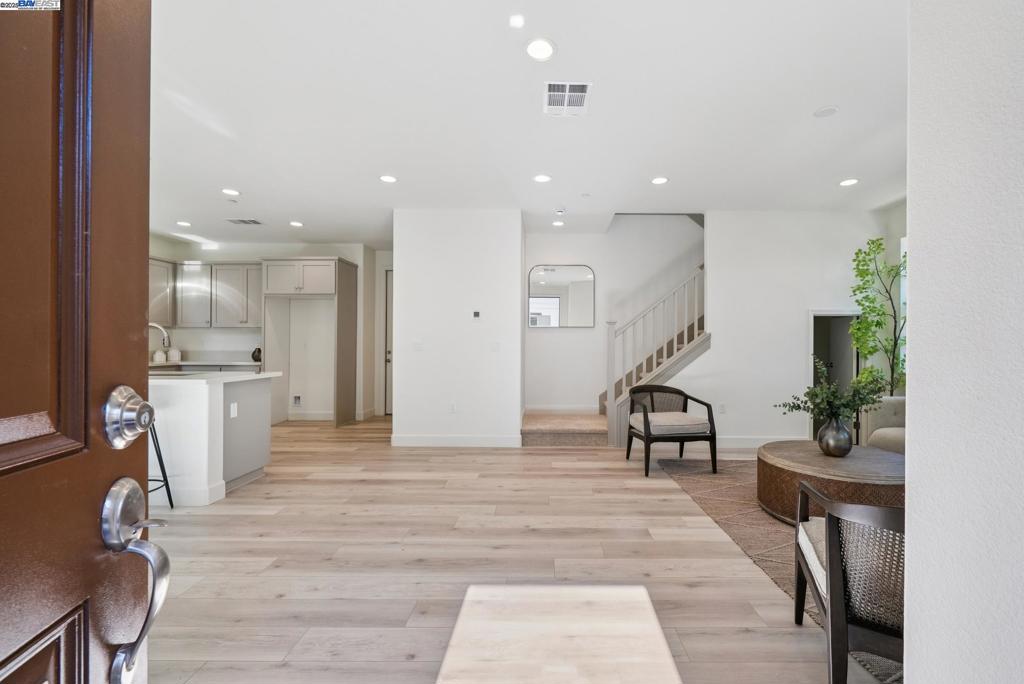 CENTRAL - Residential