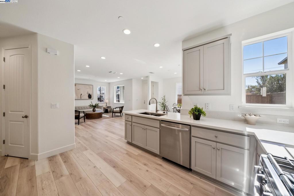 CENTRAL - Residential