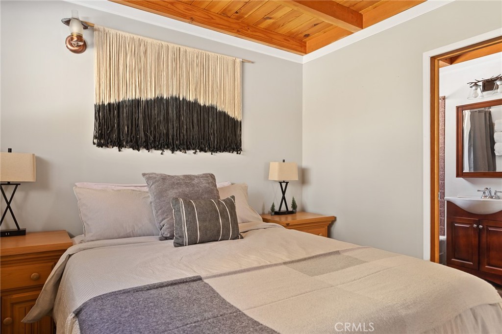 Green Valley Lake (GVLK) - Residential