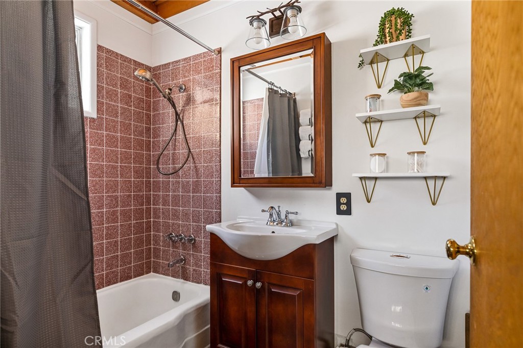 Green Valley Lake (GVLK) - Residential