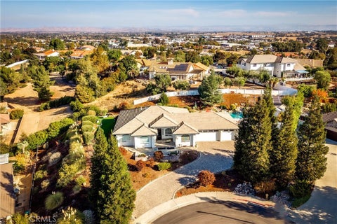 Tiny photo for 2017 Knollglen Court, Paso Robles, CA 93446 (MLS # NS26230926)