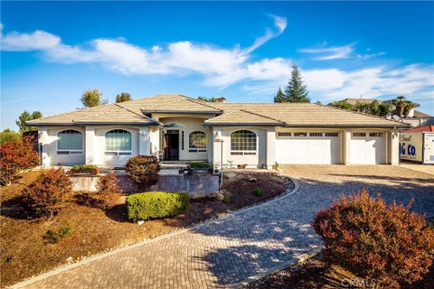 Tiny photo for 2017 Knollglen Court, Paso Robles, CA 93446 (MLS # NS26230926)