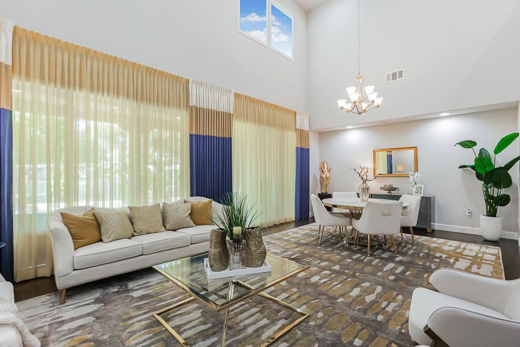 6352 Grand Oak Way