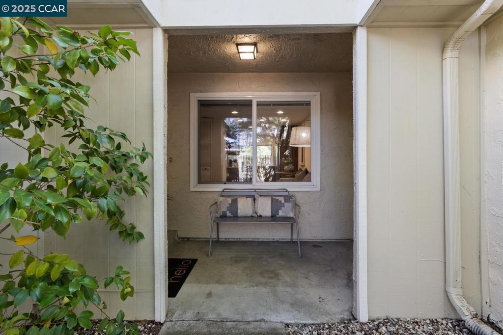 1573 Siskiyou Dr