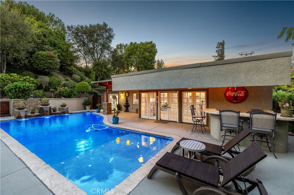 1107 Sandhurst Lane
