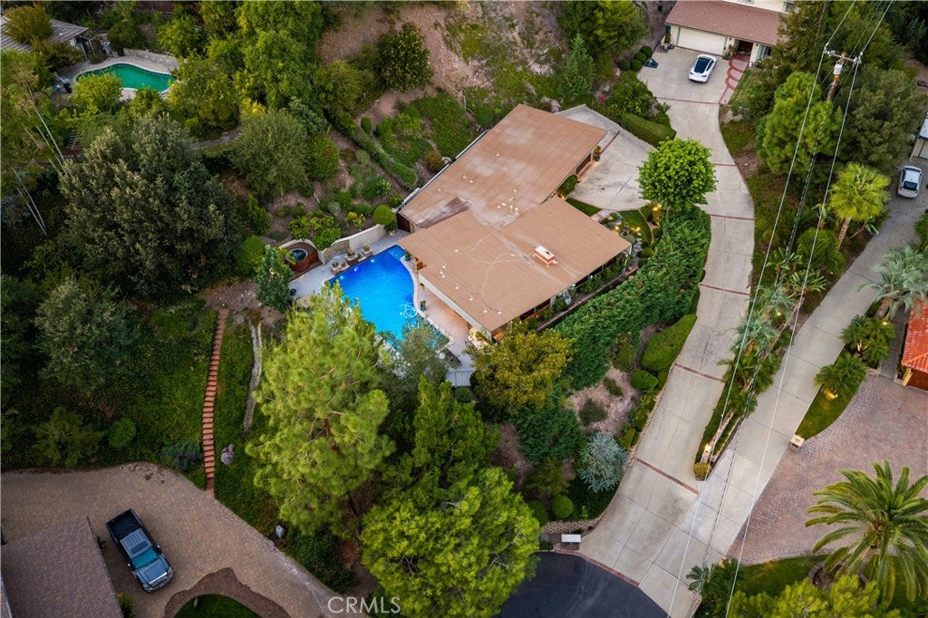 1107 Sandhurst Lane