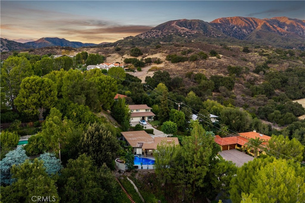 1107 Sandhurst Lane