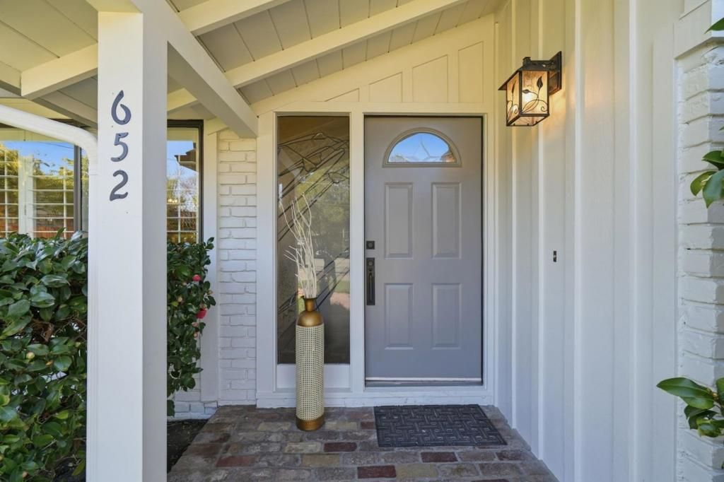 Photo of 652 Rosewood Court, Los Altos, CA 94024 (MLS # ML82033832)