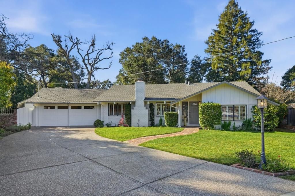 Photo of 652 Rosewood Court, Los Altos, CA 94024 (MLS # ML82033832)