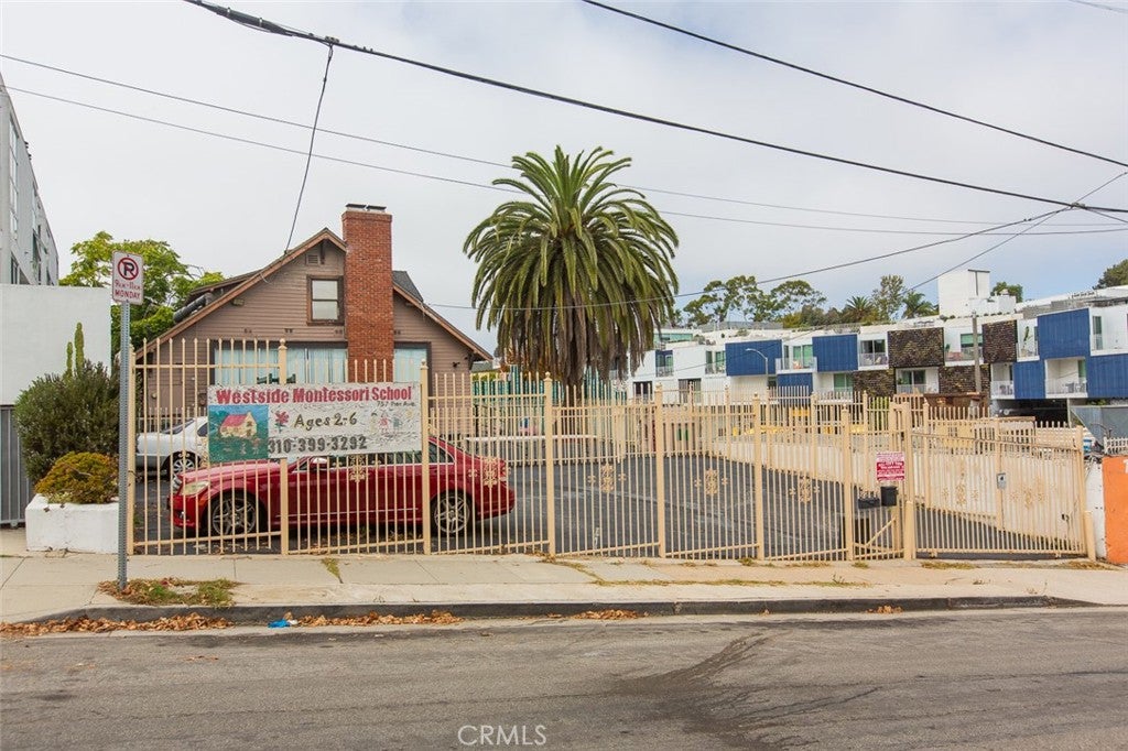 757 Pier Avenue