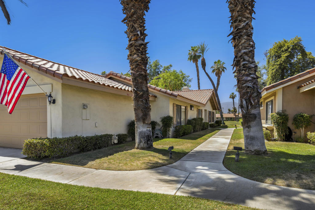 417 N Sierra Madre
