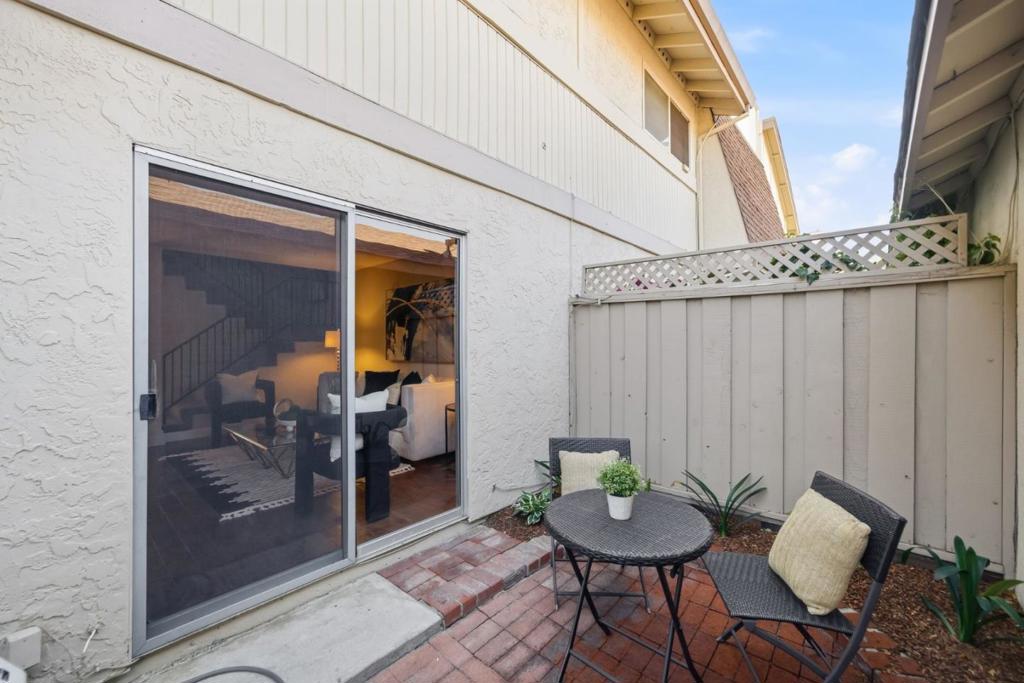 3121 Loma Verde Drive 26