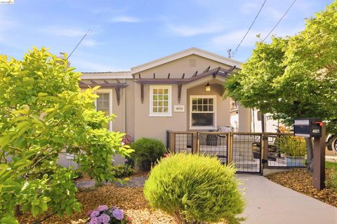 Photo of 4021 Waterhouse RD, Oakland, CA 94602 (MLS # 41134093)
