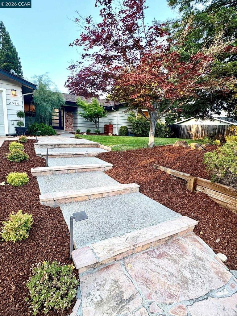 2589 Pebble Beach Loop