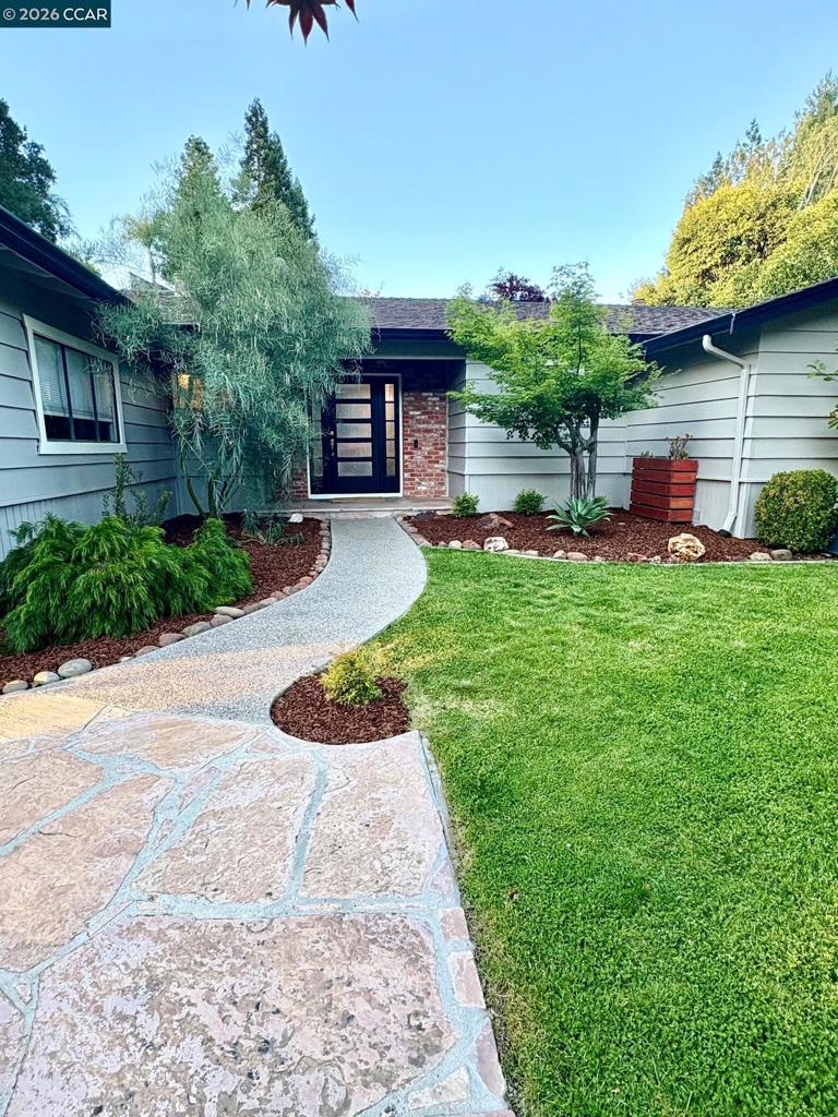 2589 Pebble Beach Loop
