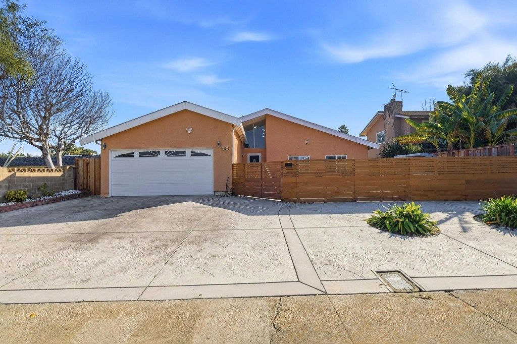 Photo of 4600 4600 Delores Dr Dr, Union City, CA 94587 (MLS # 41123664)