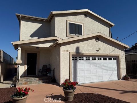 Photo of 952 N Gaffey Place, San Pedro, CA 90731 (MLS # PW25174427)