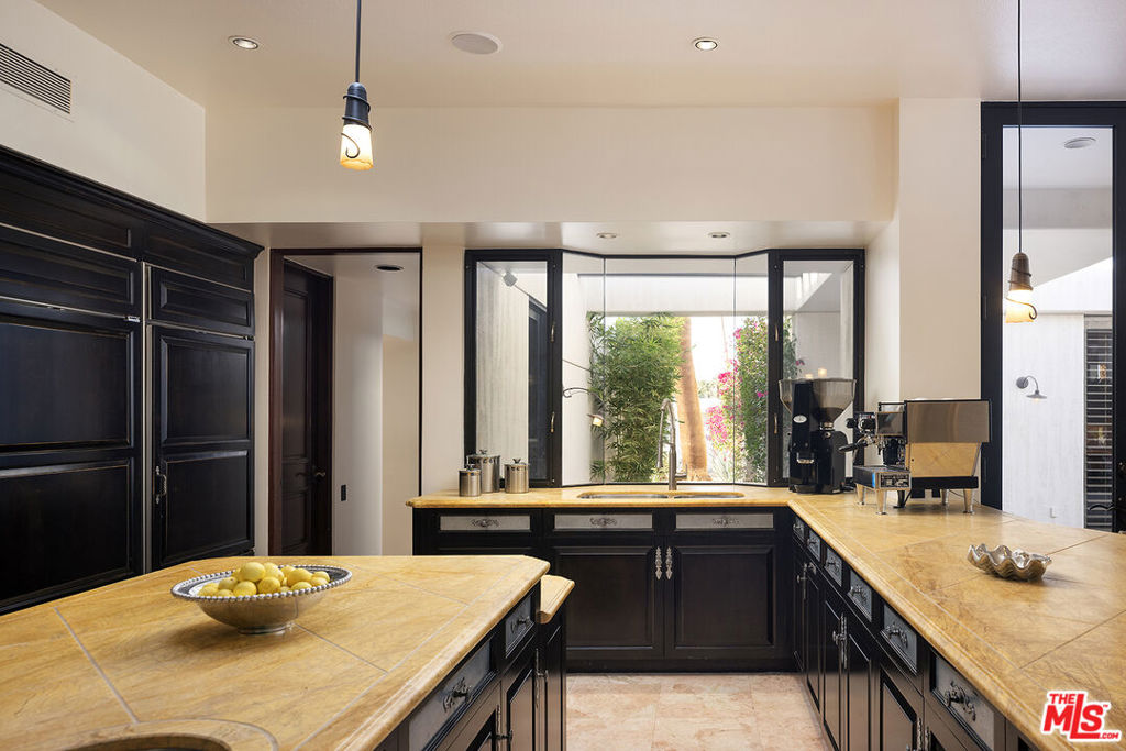 Thunderbird Heights - Residential